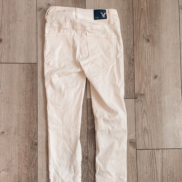 American Eagle Ripped Jeans - Picture 2 of 4